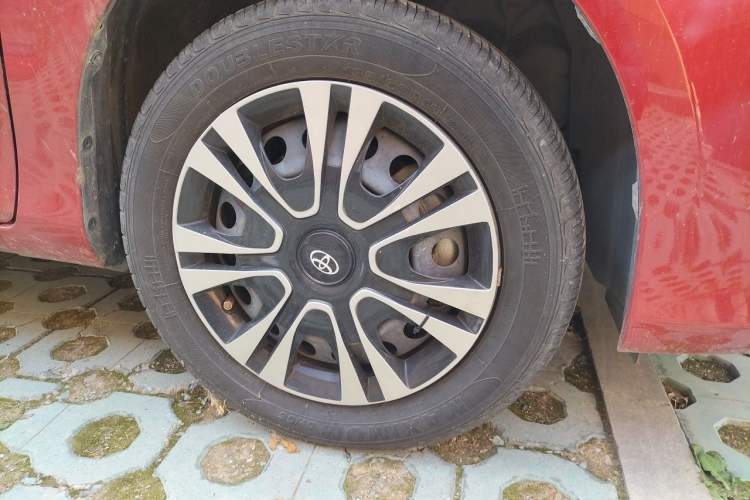 Used Toyota YARiS L Zhi Xuan 2019 1.5E CVT Dynamic Edition China VI compliant Right Front Wheel Hub