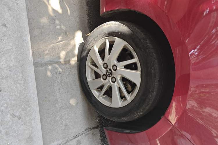 Used Toyota YARiS L Zhi Xuan 2019 1.5E CVT Dynamic Edition China VI compliant Right Front Wheel Hub