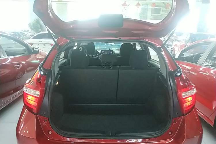 Used Toyota YARiS L Zhi Xuan 2019 1.5E CVT Dynamic Edition China VI compliant Trunk