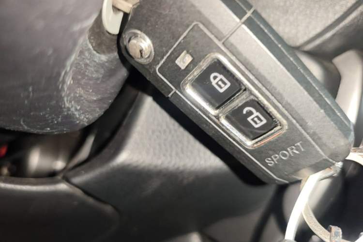 Used Toyota YARiS L Zhi Xuan 2019 1.5E CVT Dynamic Edition China VI compliant Vehicle Key