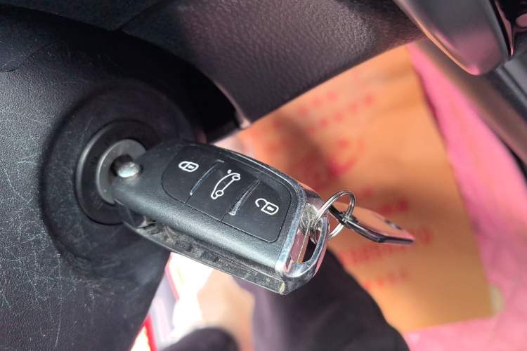 Used Toyota YARiS L Zhi Xuan 2019 1.5E CVT Dynamic Edition China VI compliant Vehicle Key