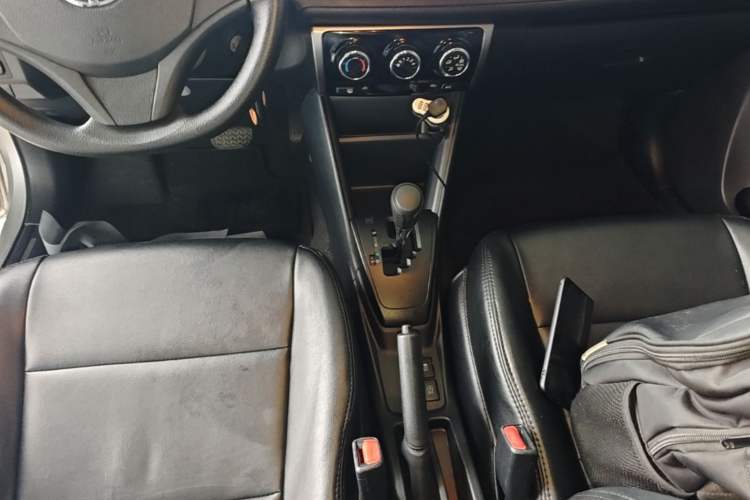 Used Toyota YARiS L Zhi Xuan 2019 1.5E CVT Dynamic Edition China VI compliant Gear Lever