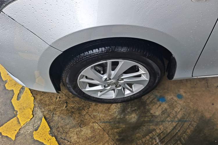 Used Toyota YARiS L Zhi Xuan 2019 1.5E CVT Dynamic Edition China VI compliant Left Front Wheel Hub
