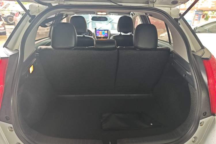 Used Toyota YARiS L Zhi Xuan 2019 1.5E CVT Dynamic Edition China VI compliant Trunk
