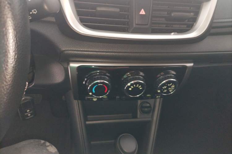 Used Toyota YARiS L Zhi Xuan 2019 1.5E CVT Dynamic Edition China VI compliant Audio And AC Panel