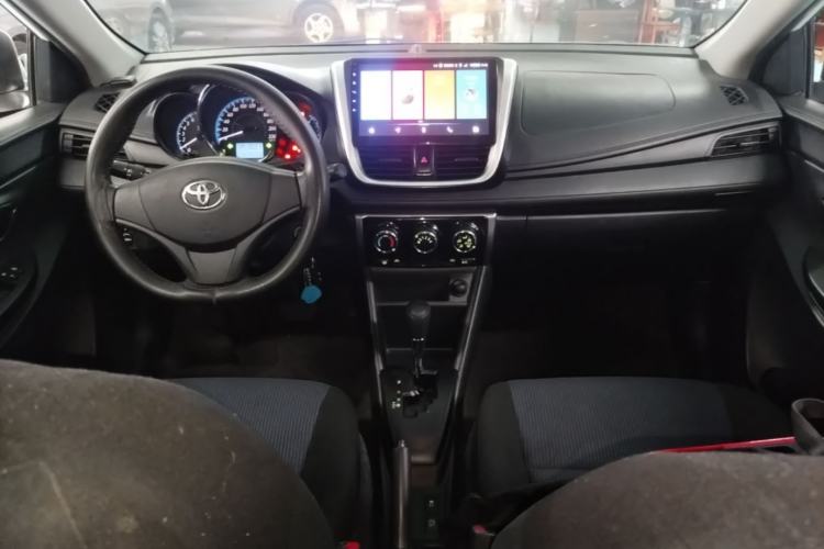 Used Toyota YARiS L Zhi Xuan 2019 1.5E CVT Dynamic Edition China VI compliant Center Console