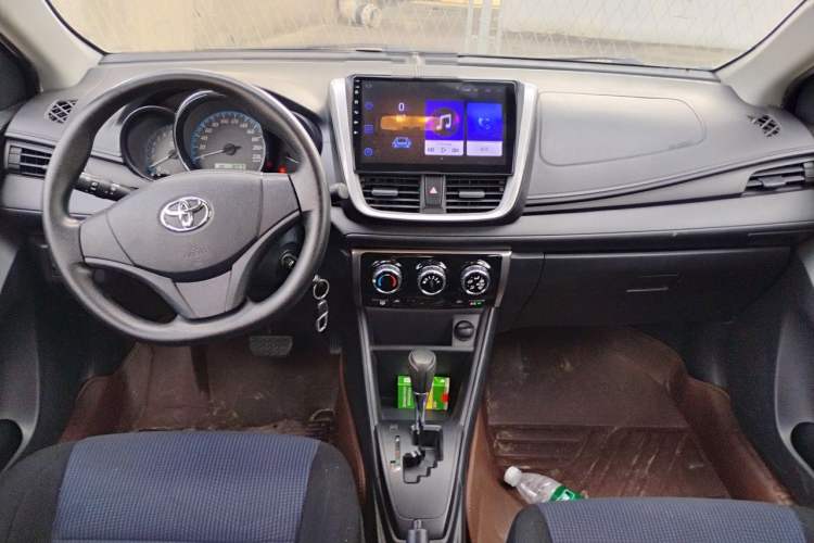 Used Toyota YARiS L Zhi Xuan 2019 1.5E CVT Dynamic Edition China VI compliant Center Console