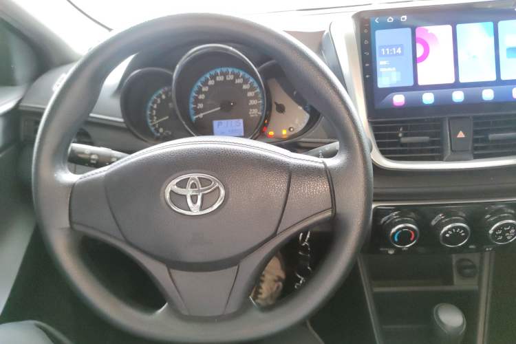 Used Toyota YARiS L Zhi Xuan 2019 1.5E CVT Dynamic Edition China VI compliant Center Console