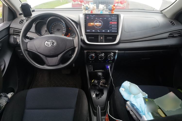 Used Toyota YARiS L Zhi Xuan 2019 1.5E CVT Dynamic Edition China VI compliant Center Console