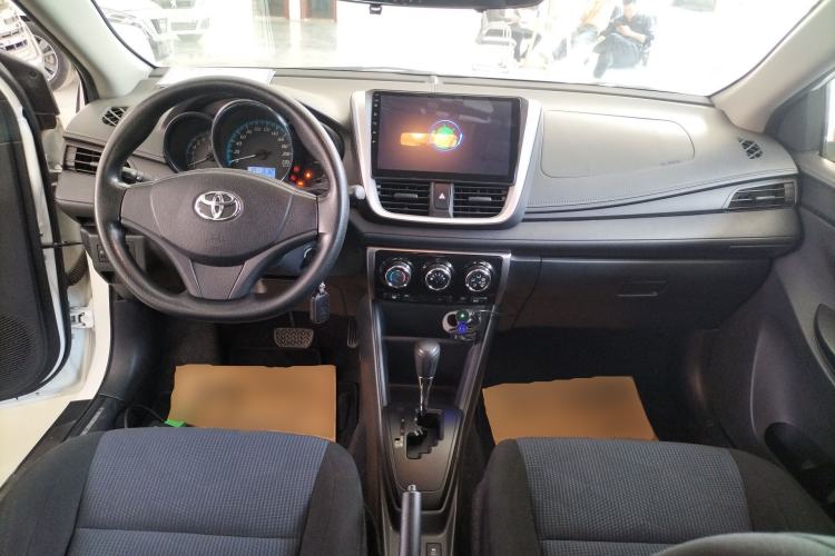 Used Toyota YARiS L Zhi Xuan 2019 1.5E CVT Dynamic Edition China VI compliant Center Console