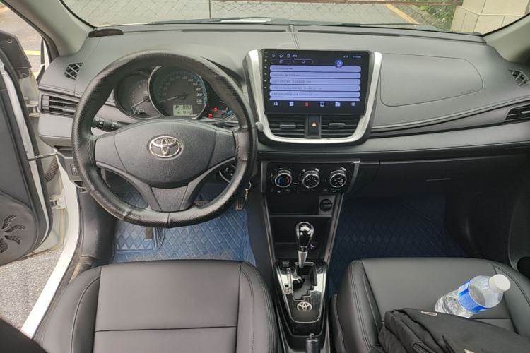 Used Toyota YARiS L Zhi Xuan 2019 1.5E CVT Dynamic Edition China VI compliant Center Console