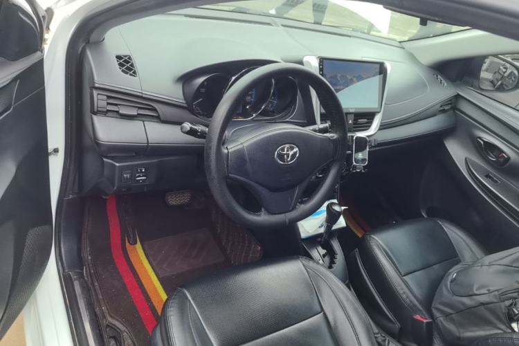 Used Toyota YARiS L Zhi Xuan 2019 1.5E CVT Dynamic Edition China VI compliant Center Console