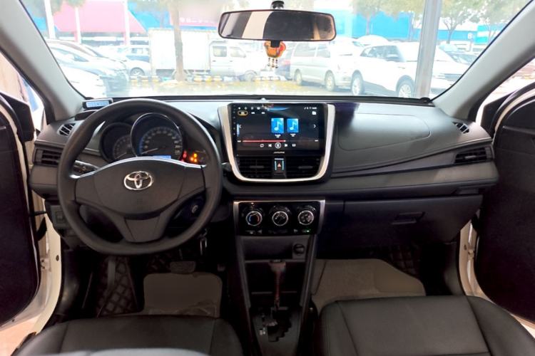 Used Toyota YARiS L Zhi Xuan 2019 1.5E CVT Dynamic Edition China VI compliant Center Console