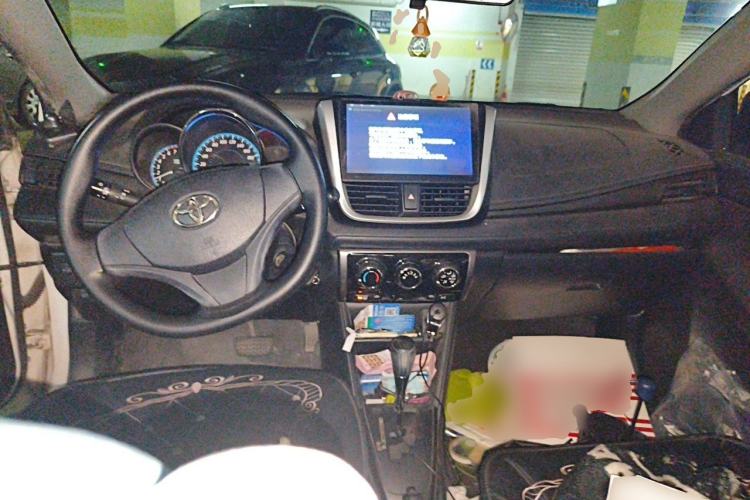 Used Toyota YARiS L Zhi Xuan 2019 1.5E CVT Dynamic Edition China VI compliant Center Console