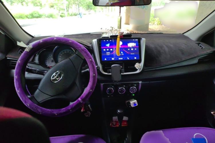 Used Toyota YARiS L Zhi Xuan 2019 1.5E CVT Dynamic Edition China VI compliant Center Console