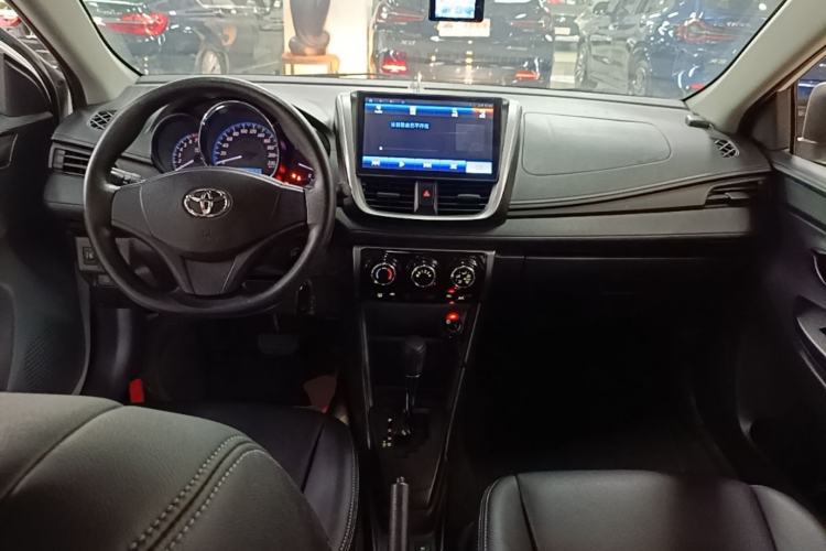 Used Toyota YARiS L Zhi Xuan 2019 1.5E CVT Dynamic Edition China VI compliant Center Console