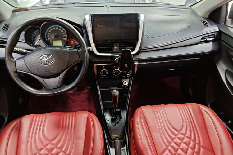 Used Toyota YARiS L Zhi Xuan 2019 1.5E CVT Dynamic Edition China VI compliant Center Console