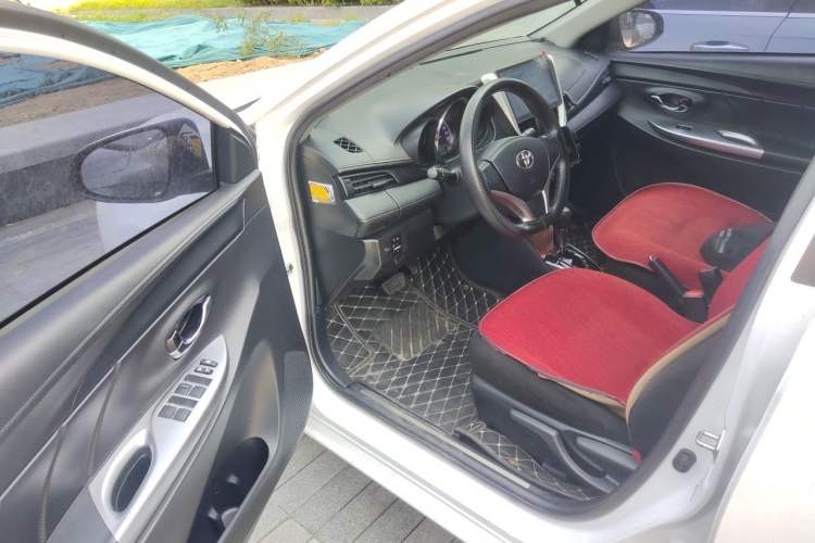 Used Toyota YARiS L Zhi Xuan 2019 1.5G CVT Xuan Dong Sunroof Version China VI Standard Driver Seat