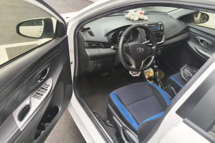 Used Toyota YARiS L Zhi Xuan 2019 1.5G CVT Xuan Dong Sunroof Version China VI Standard Driver Seat