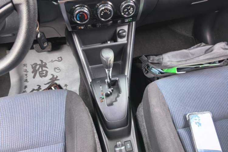 Used Toyota YARiS L Zhi Xuan 2019 1.5E CVT Dynamic Edition China VI compliant Gear Lever
