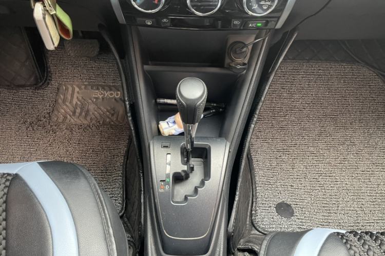 Used Toyota YARiS L Zhi Xuan 2019 1.5E CVT Dynamic Edition China VI compliant Gear Lever