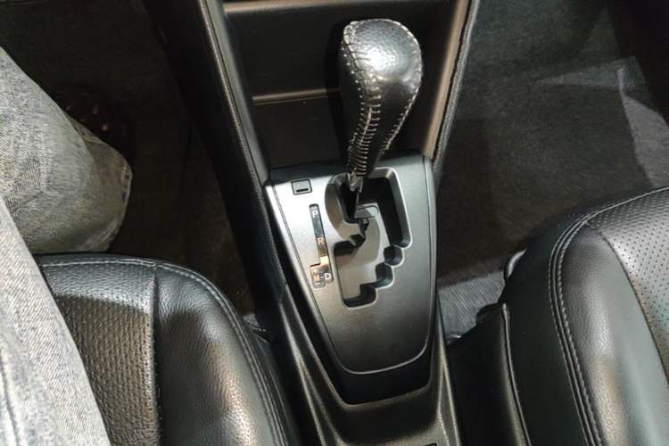 Used Toyota YARiS L Zhi Xuan 2019 1.5E CVT Dynamic Edition China VI compliant Gear Lever