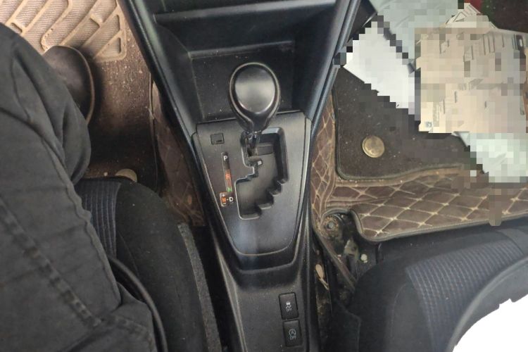 Used Toyota YARiS L Zhi Xuan 2019 1.5E CVT Dynamic Edition China VI compliant Gear Lever