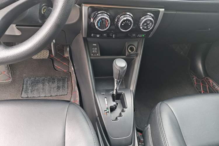 Used Toyota YARiS L Zhi Xuan 2019 1.5E CVT Dynamic Edition China VI compliant Gear Lever