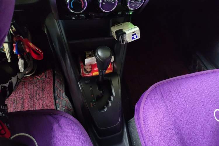 Used Toyota YARiS L Zhi Xuan 2019 1.5E CVT Dynamic Edition China VI compliant Gear Lever