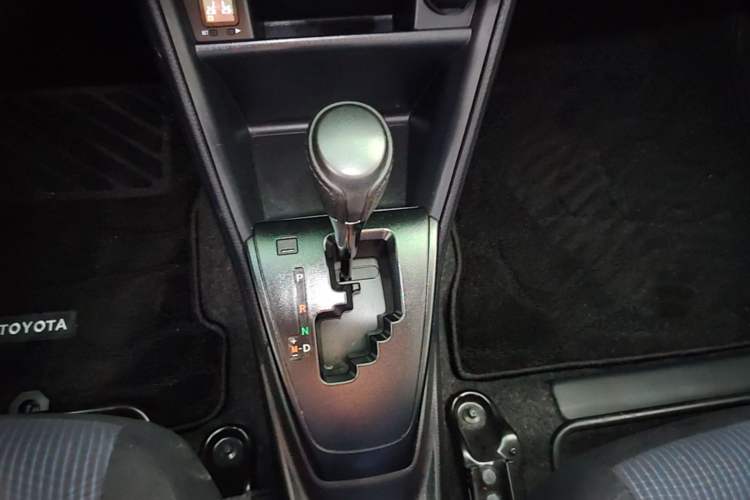 Used Toyota YARiS L Zhi Xuan 2019 1.5E CVT Dynamic Edition China VI compliant Gear Lever