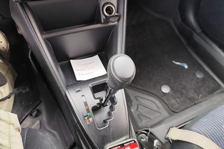 Used Toyota YARiS L Zhi Xuan 2019 1.5E CVT Dynamic Edition China VI compliant Gear Lever