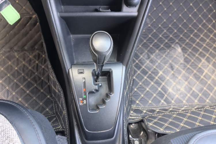 Used Toyota YARiS L Zhi Xuan 2019 1.5E CVT Dynamic Edition China VI compliant Gear Lever