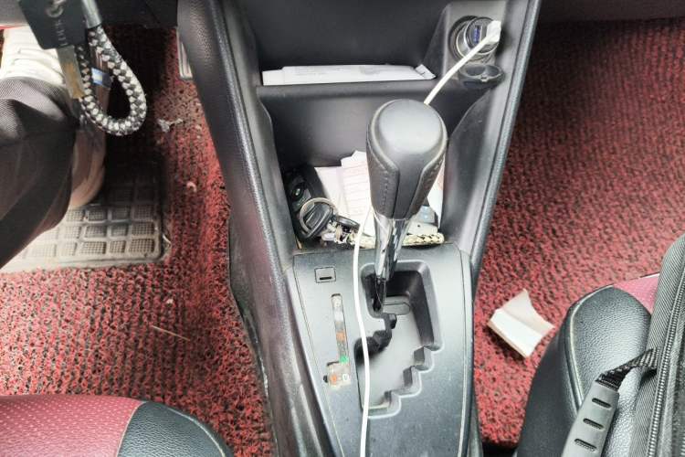 Used Toyota YARiS L Zhi Xuan 2019 1.5E CVT Dynamic Edition China VI compliant Gear Lever