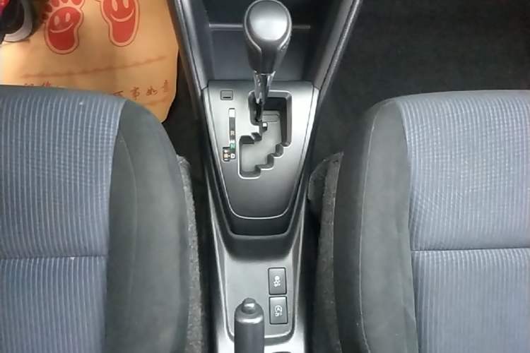 Used Toyota YARiS L Zhi Xuan 2019 1.5E CVT Dynamic Edition China VI compliant Gear Lever