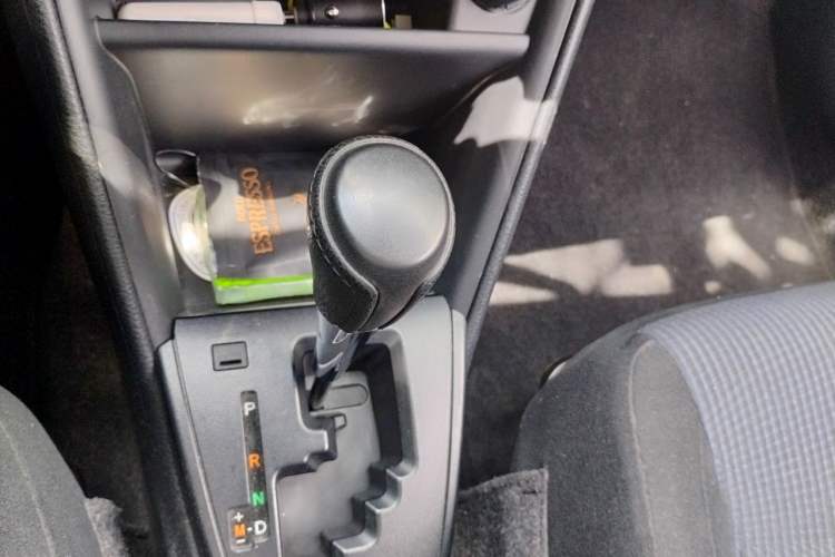 Used Toyota YARiS L Zhi Xuan 2019 1.5E CVT Dynamic Edition China VI compliant Gear Lever