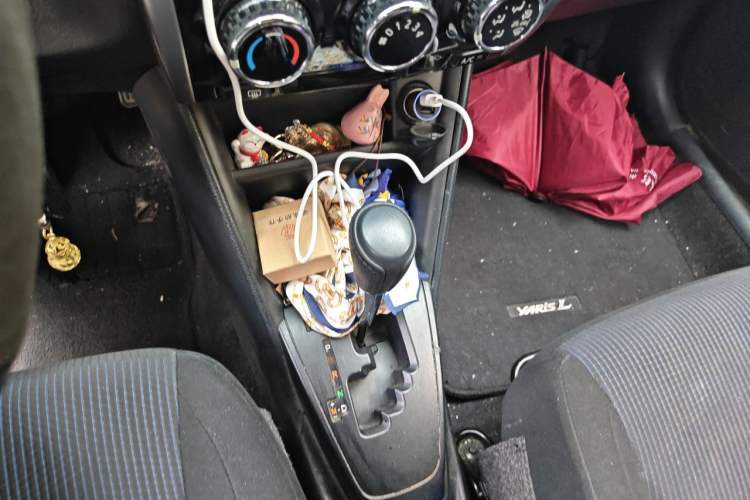 Used Toyota YARiS L Zhi Xuan 2019 1.5E CVT Dynamic Edition China VI compliant Gear Lever