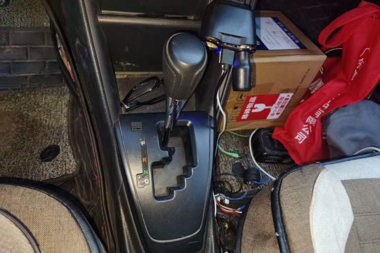Used Toyota YARiS L Zhi Xuan 2019 1.5E CVT Dynamic Edition China VI compliant Gear Lever