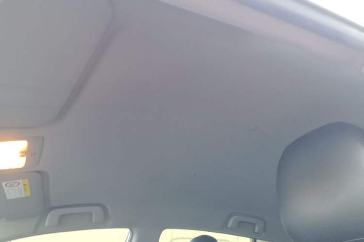 Used Toyota YARiS L Zhi Xuan 2019 1.5E CVT Dynamic Edition China VI compliant Headliner