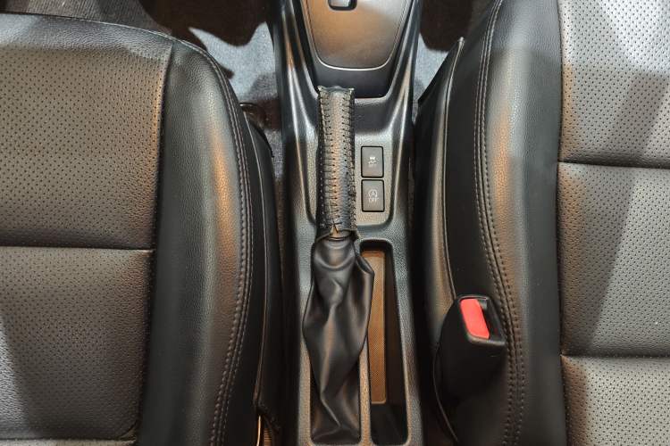Used Toyota YARiS L Zhi Xuan 2019 1.5E CVT Dynamic Edition China VI compliant Interior 9
