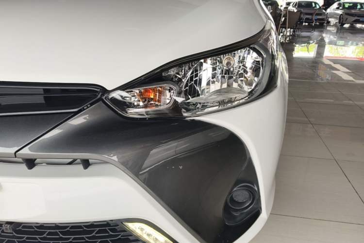 Used Toyota YARiS L Zhi Xuan 2019 1.5E CVT Dynamic Edition China VI compliant Left Front Headlight