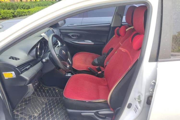 Used Toyota YARiS L Zhi Xuan 2019 1.5G CVT Xuan Dong Sunroof Version China VI Standard Left Front Seat