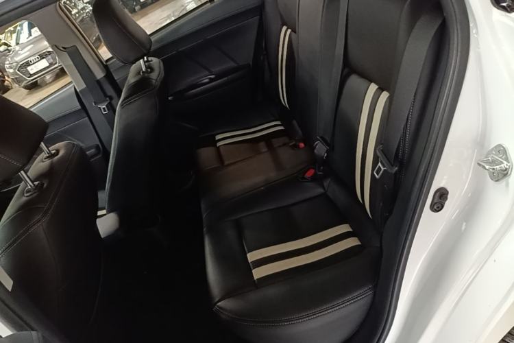 Used Toyota YARiS L Zhi Xuan 2019 1.5E CVT Dynamic Edition China VI compliant Left Rear Seat