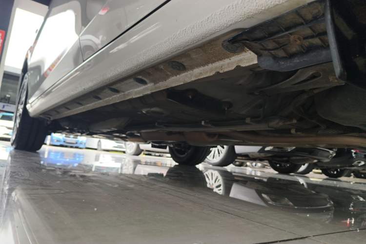 Used Toyota YARiS L Zhi Xuan 2019 1.5E CVT Dynamic Edition China VI compliant Left Side Sill
