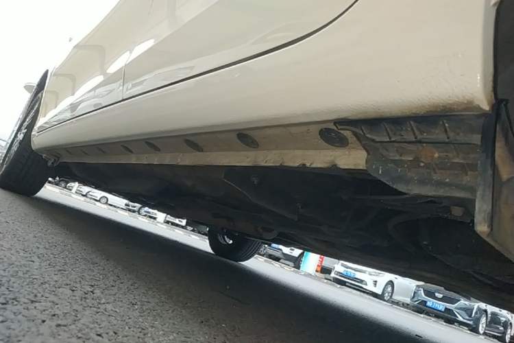 Used Toyota YARiS L Zhi Xuan 2019 1.5E CVT Dynamic Edition China VI compliant Left Side Sill