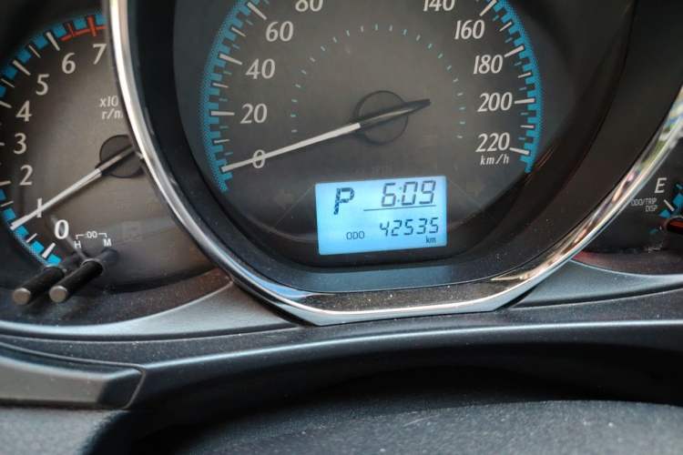 Used Toyota YARiS L Zhi Xuan 2019 1.5E CVT Dynamic Edition China VI compliant Odometer Close Up