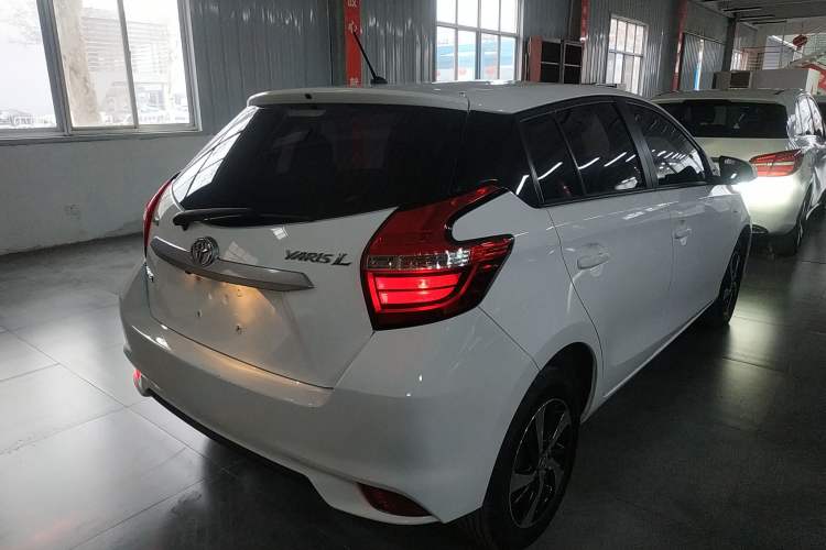 Used Toyota YARiS L Zhi Xuan 2019 1.5E CVT Dynamic Edition China VI compliant Rear Right 45 Deg