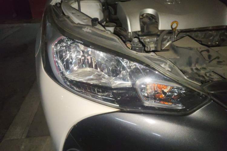 Used Toyota YARiS L Zhi Xuan 2019 1.5E CVT Dynamic Edition China VI compliant Right Front Headlight