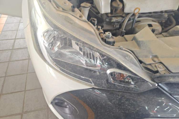 Used Toyota YARiS L Zhi Xuan 2019 1.5E CVT Dynamic Edition China VI compliant Right Front Headlight