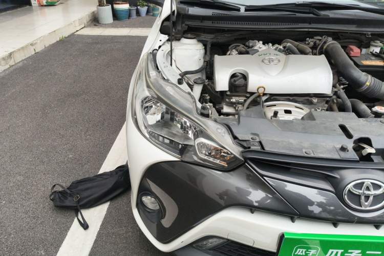 Used Toyota YARiS L Zhi Xuan 2019 1.5G CVT Xuan Dong Sunroof Version China VI Standard Right Front Headlight