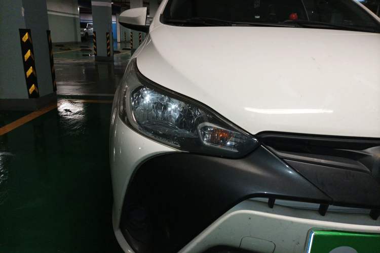 Used Toyota YARiS L Zhi Xuan 2019 1.5E CVT Dynamic Edition China VI compliant Right Front Headlight